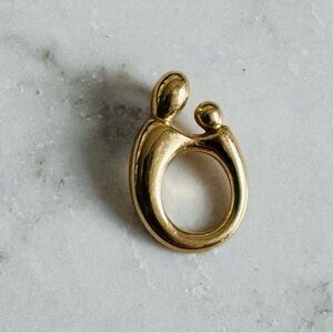 Mother & Child Pendant 14K Gold
